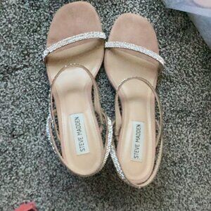 Steve Madden Silver Sandals Minimalist Design